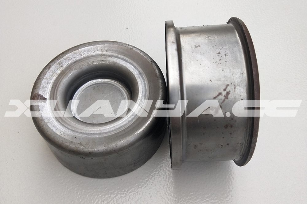 CNC-Sheet-Metal-Spinning-Machine-For-Kitchenware-And-Conical-Containers1